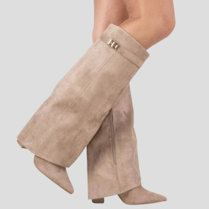 Hoge laarzen met flap en blokhak