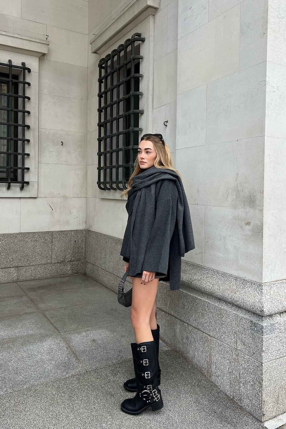 Elegante Gelaagde Jas met Cape