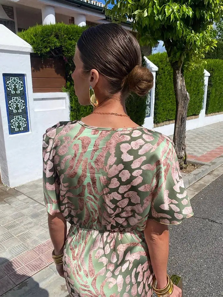 Elegante wikkeljurk voor dames, tijdloos en flatterend