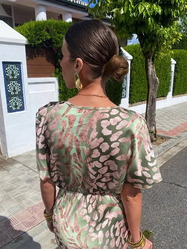 Elegante wikkeljurk voor dames, tijdloos en flatterend