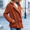 Halflange jas met dubbele knoopsluiting Chique warmte met een tijdloos silhouet