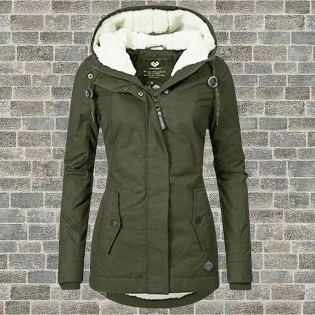 Winterjas met capuchon voor dames – praktische laag voor koud weer