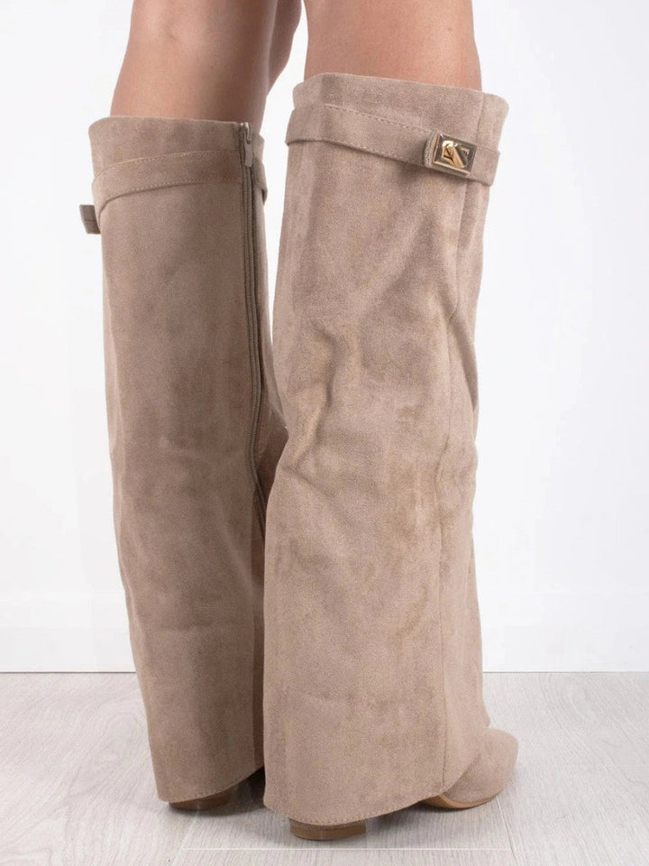 Kniehoge suède laarzen met hak  Elegante stijl en dagelijks comfort