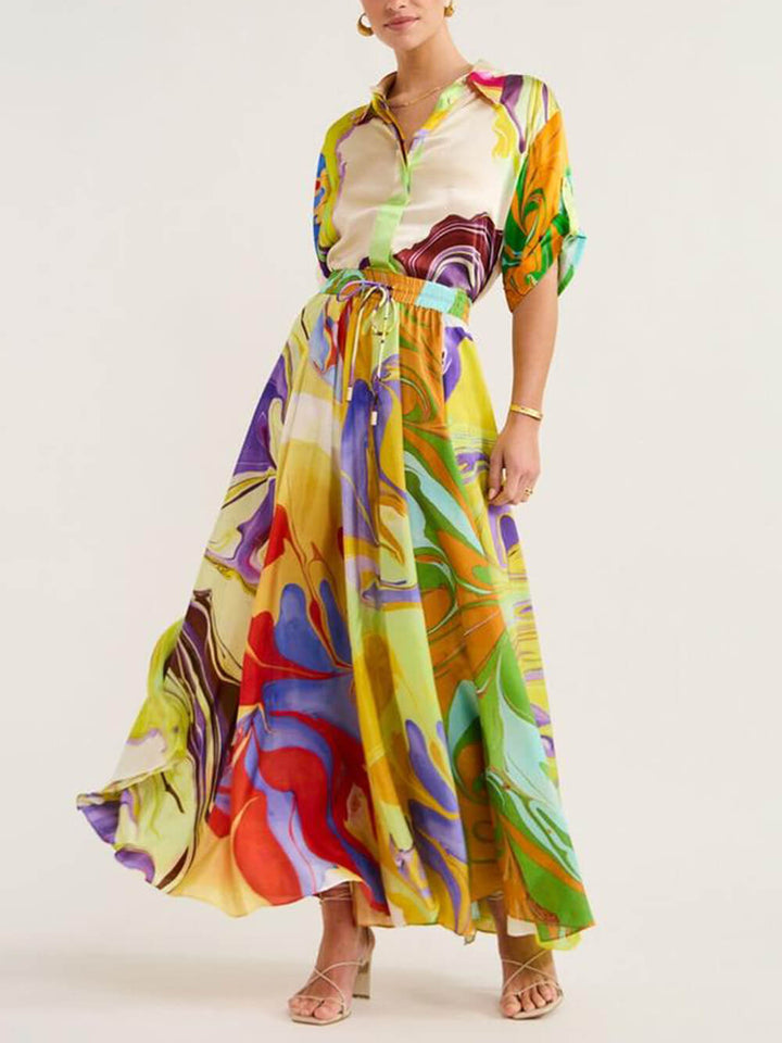 Lange jurk met abstracte print en overhemdkraag