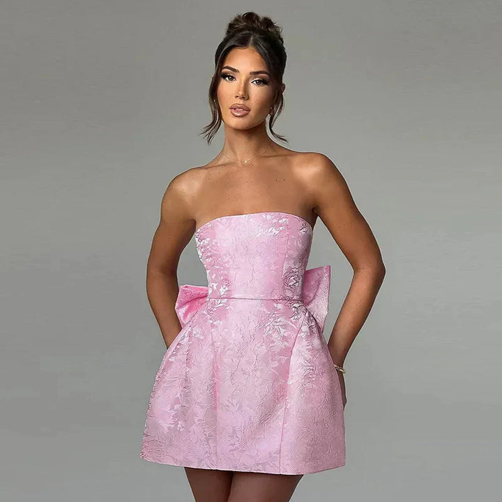 LuxeCharm – Elegante halterjurk voor 's avonds