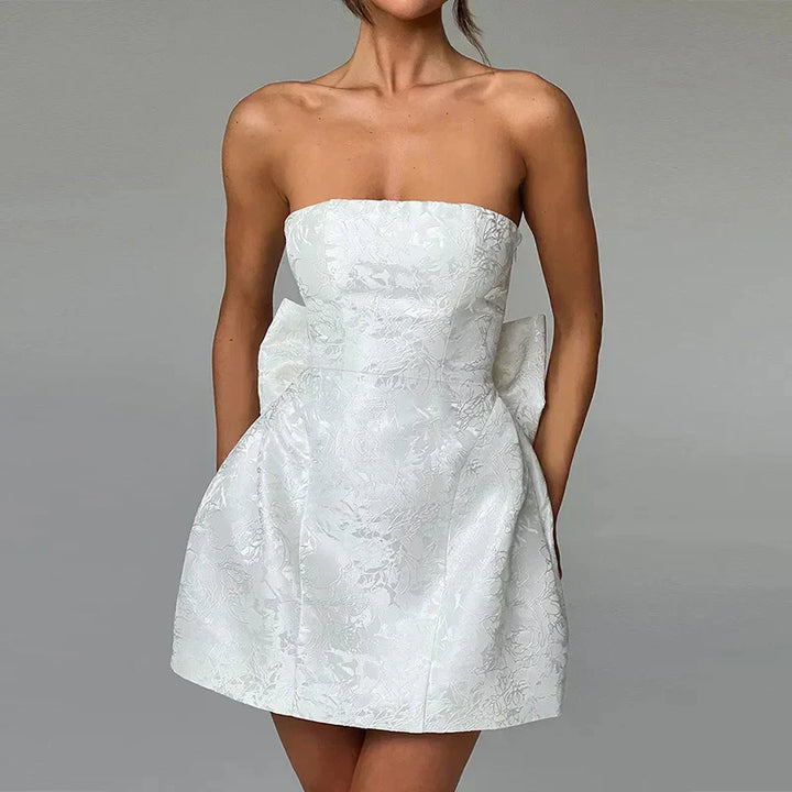 LuxeCharm – Elegante halterjurk voor 's avonds