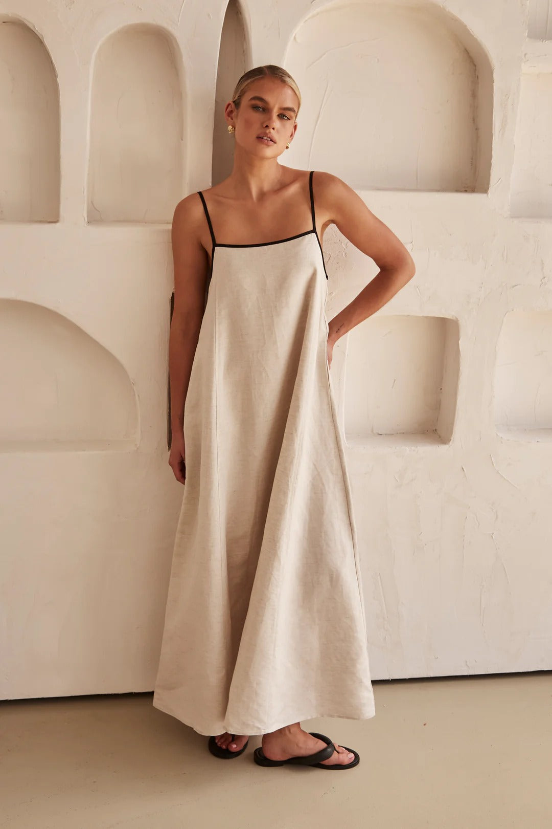 Maxi-jurk met Zwarte Biezen