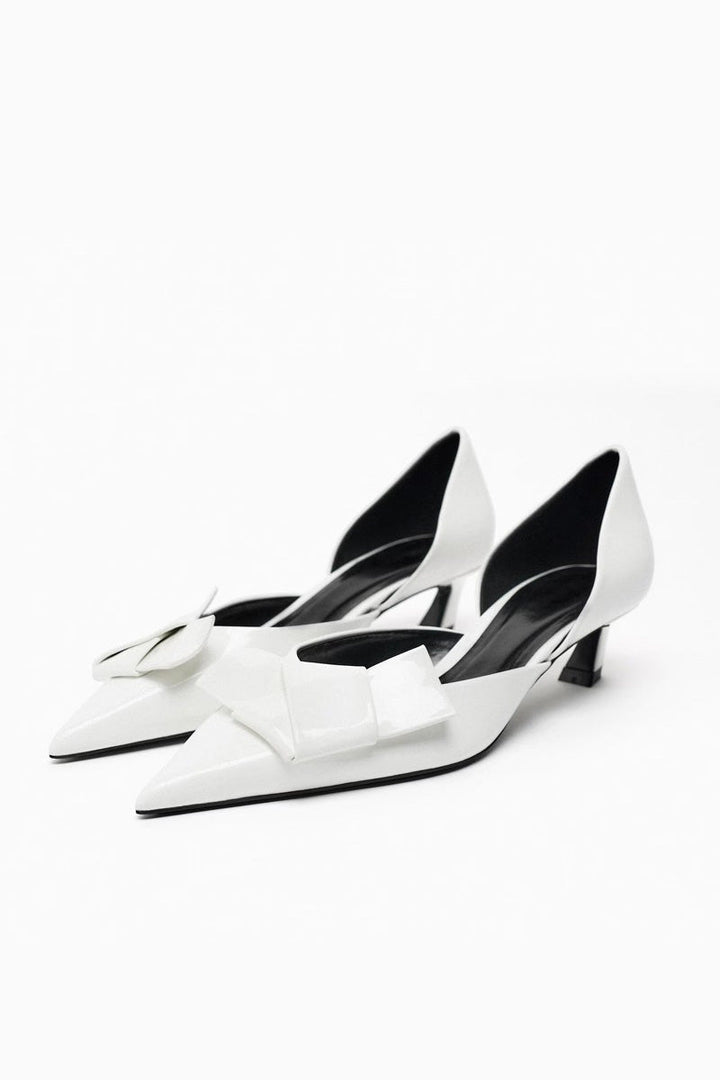 Metallic Pumps met Strikaccent