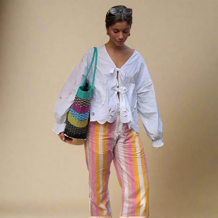 Top met Pofmouwen en Lintsluiting