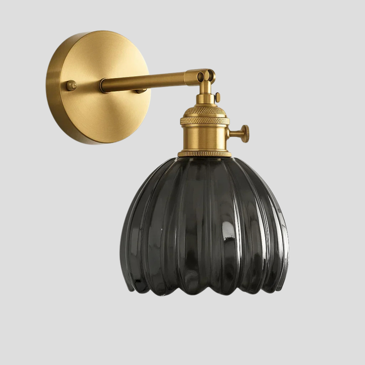 Retro wandlamp – glazen tulpdesign voor elegante verlichting