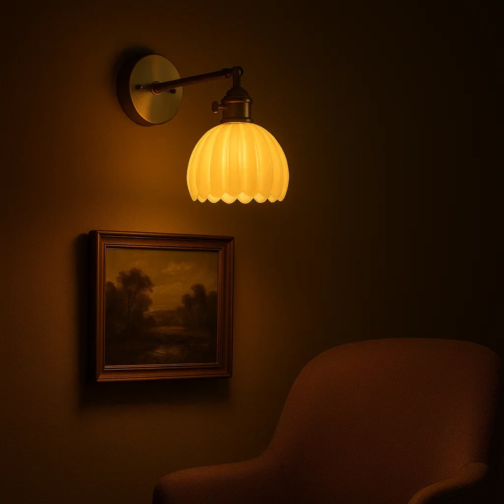 Retro wandlamp – glazen tulpdesign voor elegante verlichting