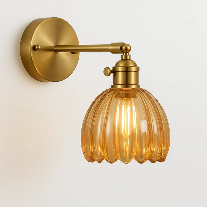 Retro wandlamp – glazen tulpdesign voor elegante verlichting